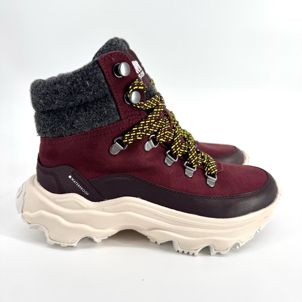 SOREL Woman’s Kinetic  Breakthru Conquest Waterproof Snow Boot Size 7.5 - Picture 4 of 11